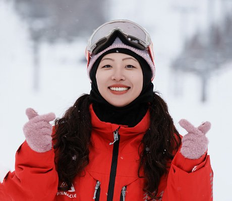 小喵——SBINZ單板二級滑雪教練｜北海道二世谷