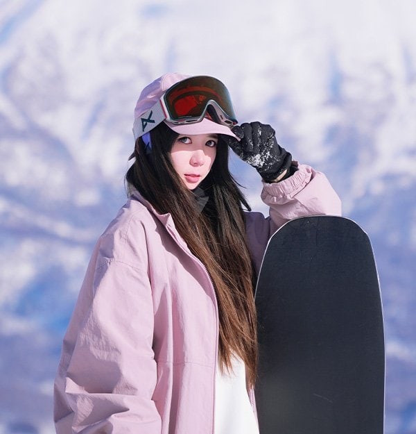 雪地中的滑雪者人像